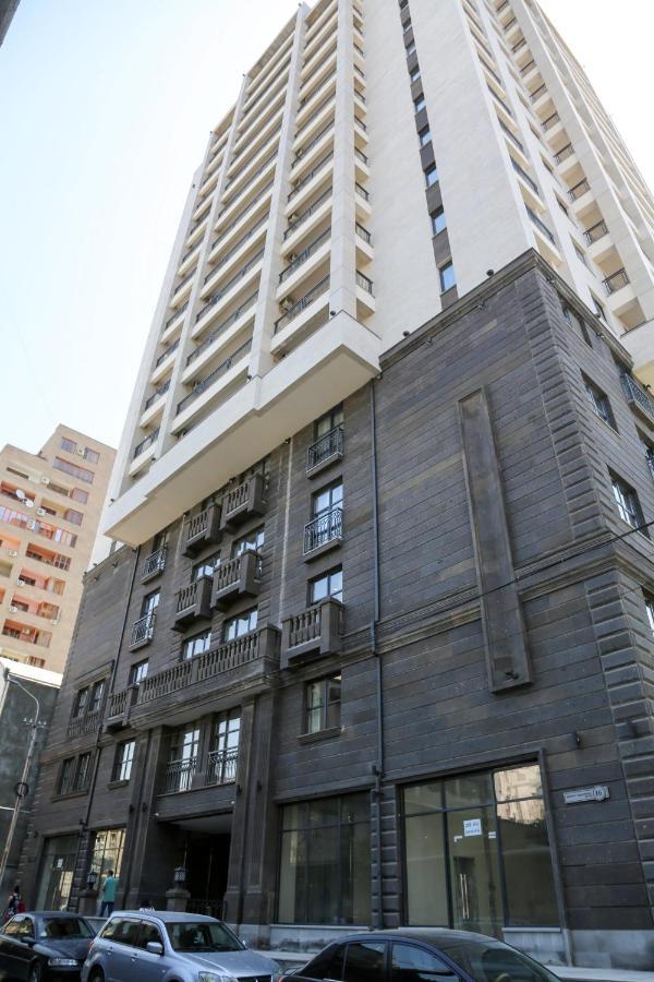 Nile Apartment By Downtown Inn Erivan Exterior foto